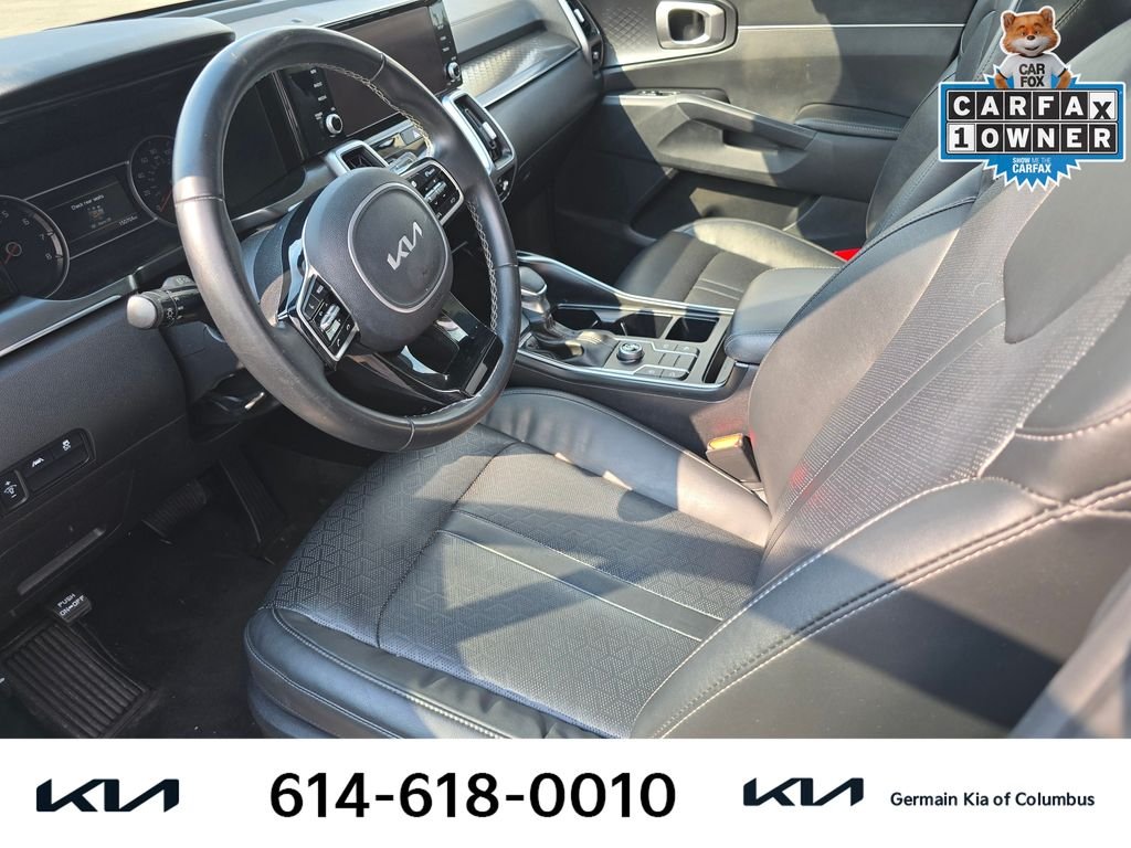 Used 2022 White Kia S image 17
