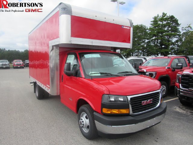 2026 GMC Savana Cutaway
