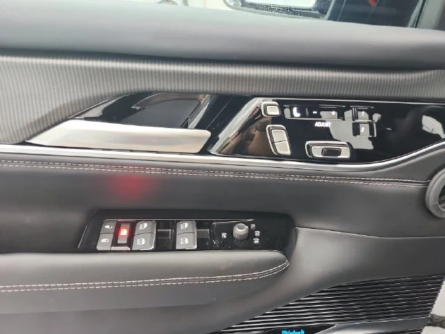 2026 Jeep Grand Wagoneer Summit Obsidian - Photo 34
