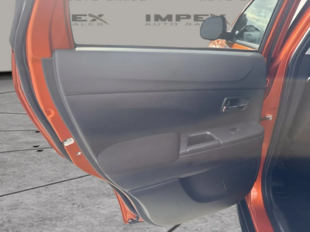 Used 2024 Orange Mitsubishi 2.0 ES image 23