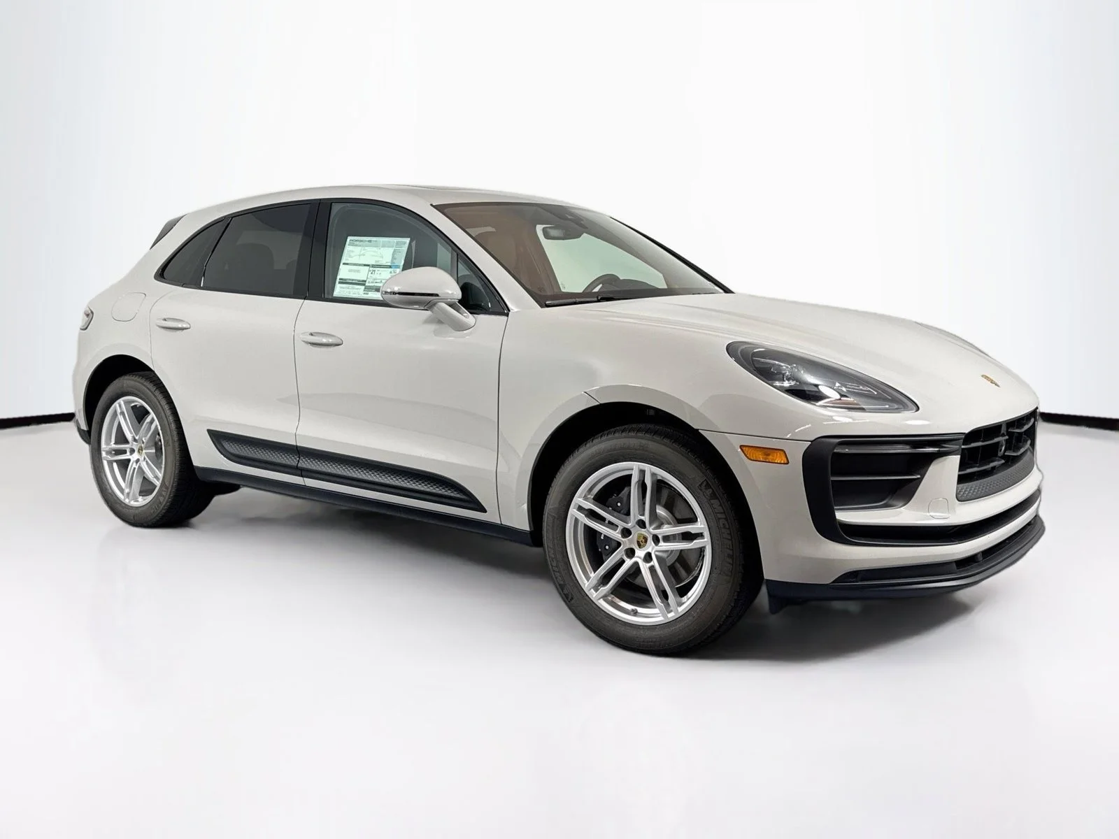 Certified Used 2025 Chalk Porsche  image 7