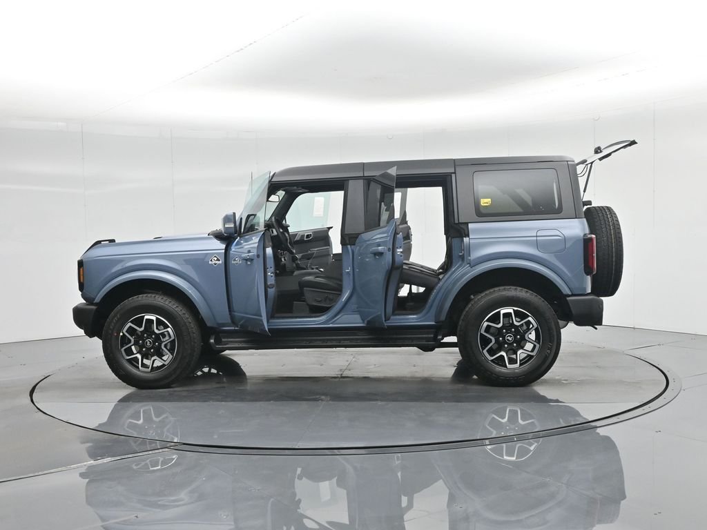 New 2025 Azure Gray Metallic Tri-Coat Ford Outer Banks image 40