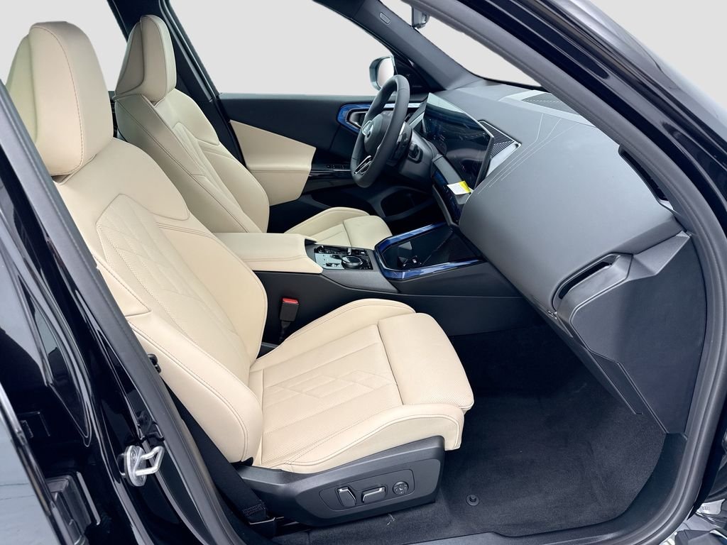 Used 2026 Black Sapphire Metallic BMW 30 xDrive image 19
