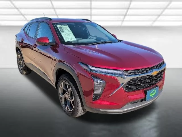 2025 Chevrolet Trax LT's photo
