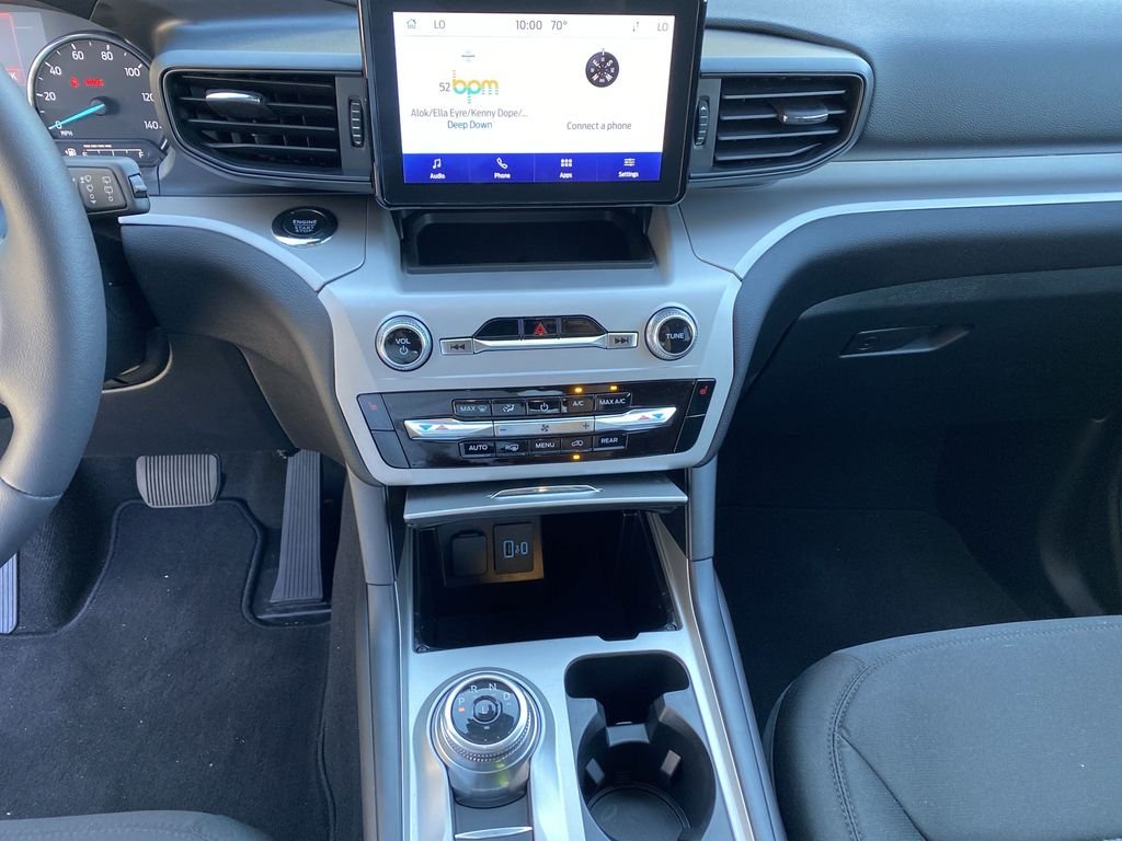 Used 2024 Gray Ford XLT image 16