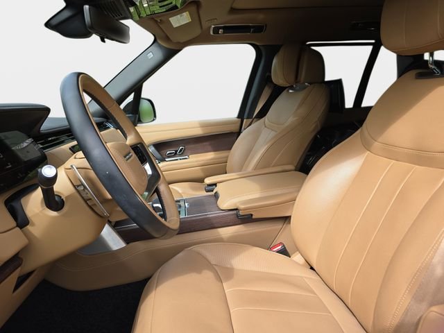 Used 2023  Land Rover Autobiography image 17