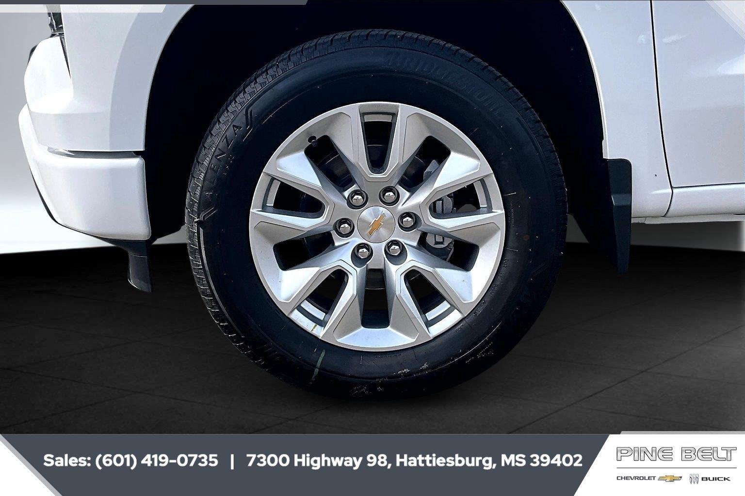 2026 Chevrolet Silverado 1500 Custom - Photo 8