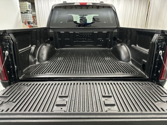 Used 2025 Black Ford XLT image 22