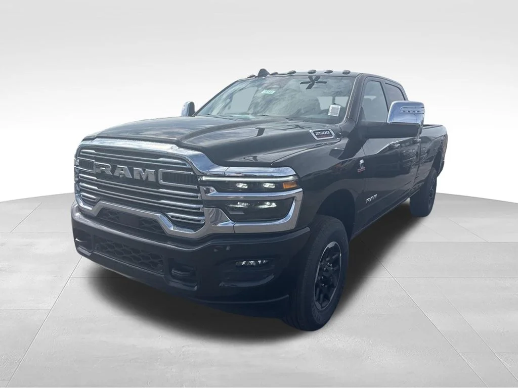 New 2026 Diamond Black Crystal Pearl-Coat Exterior Paint RAM LARAMIE image 10