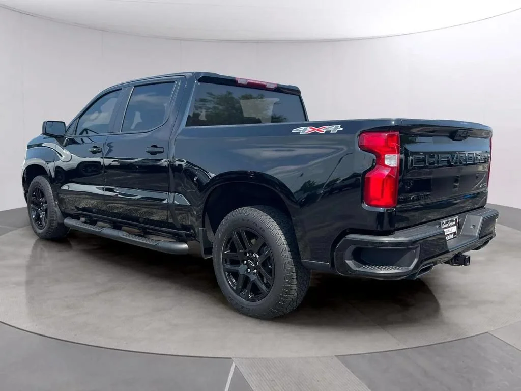 Used 2023 Black Chevrolet RST image 4