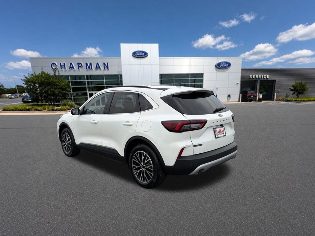 New 2025 Star White Metallic Tri-coat Ford Plug-in Hybrid image 3