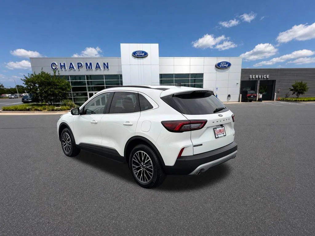 New 2025 Star White Metallic Tri-coat Ford Plug-in Hybrid image 3