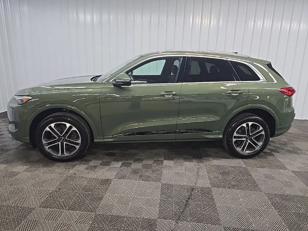 Used 2025 Green Audi 2.0T Premium Plus image 5
