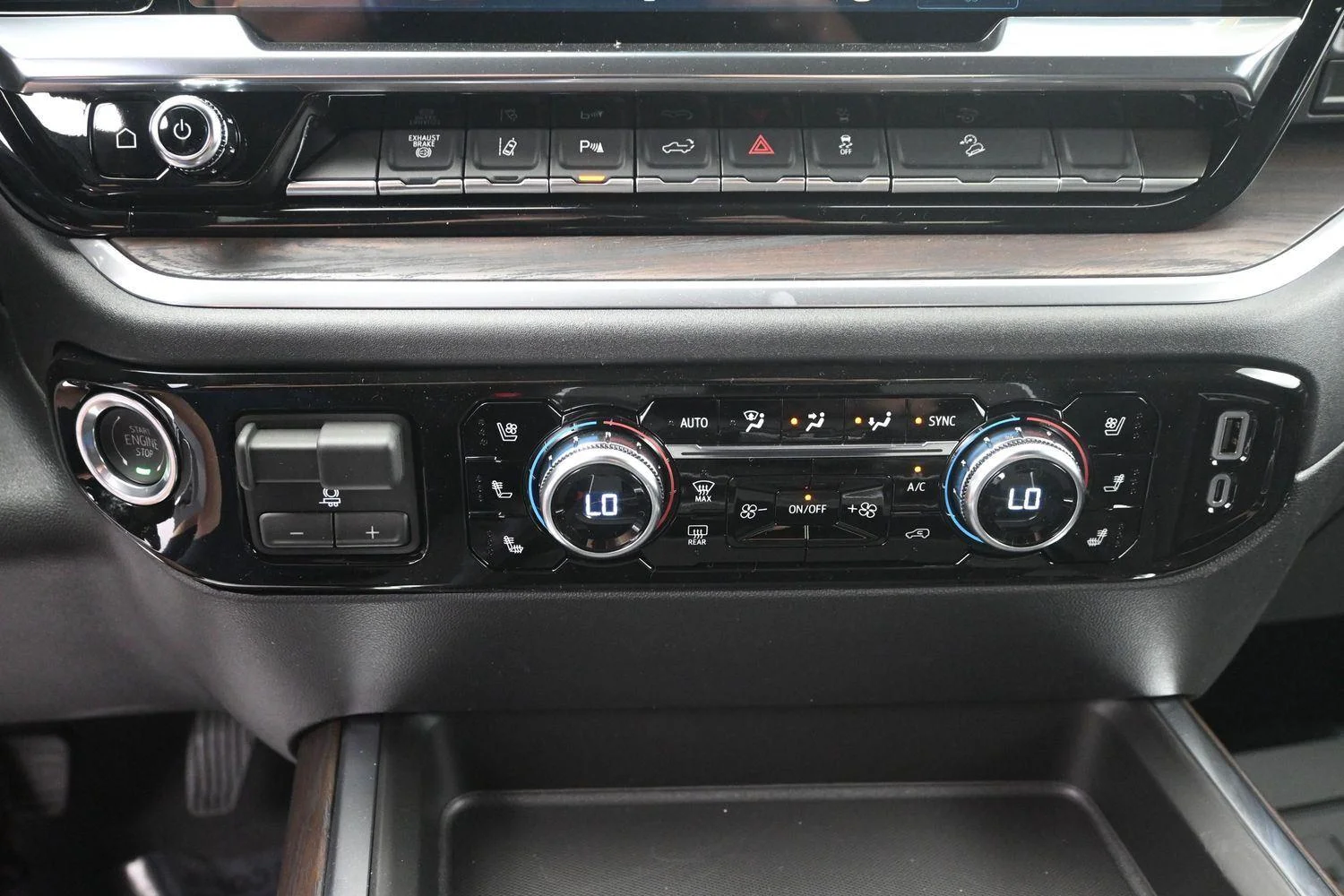 2026 GMC Sierra 2500HD SLT - Photo 36