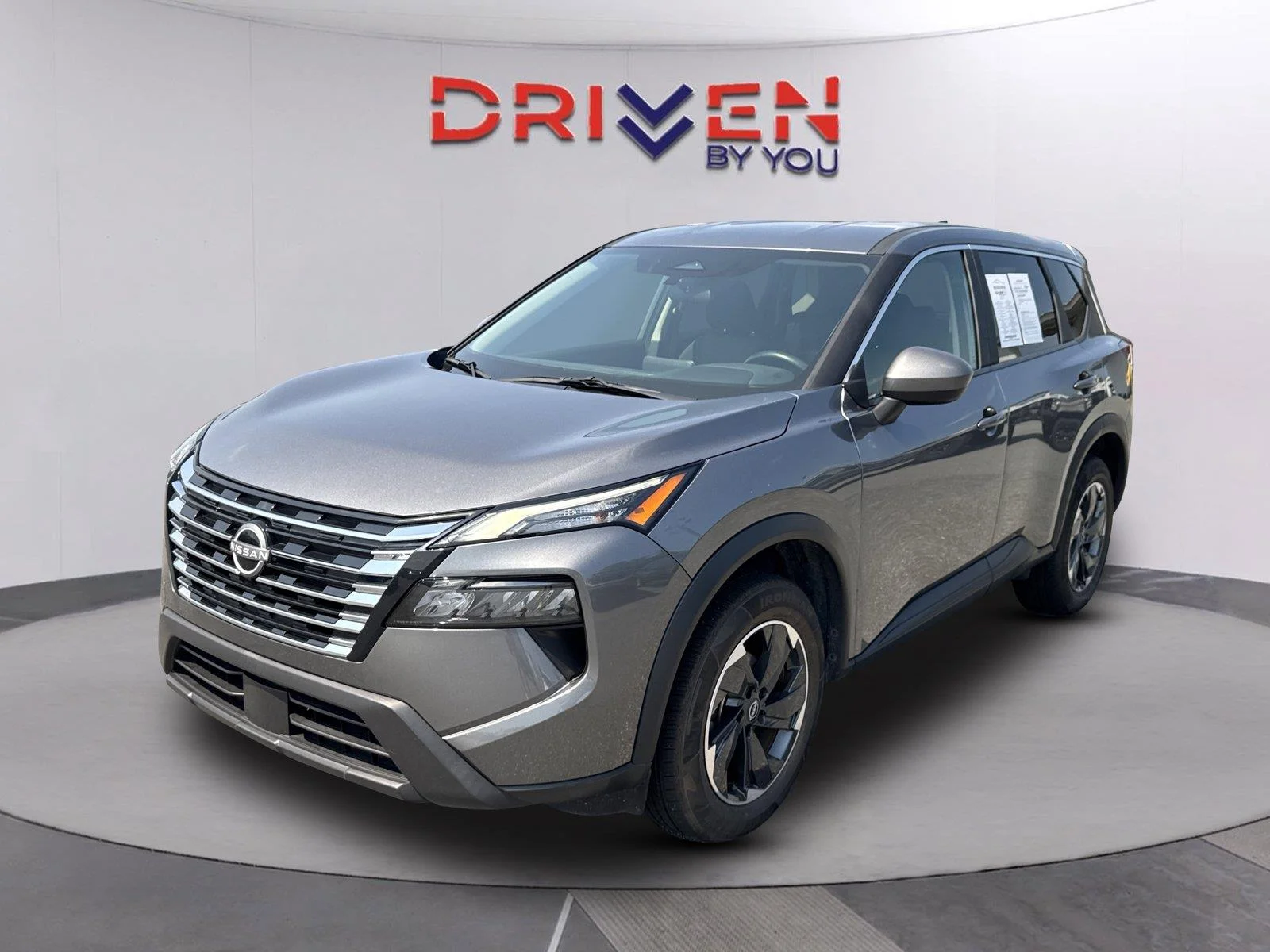 Used 2025 Gun Metallic Nissan SV image 8