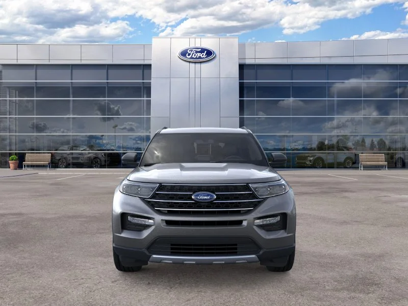 New 2024 Carbonized Gray Metallic Ford XLT image 6