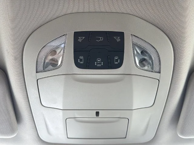 Used 2024 White Chrysler Touring L image 29