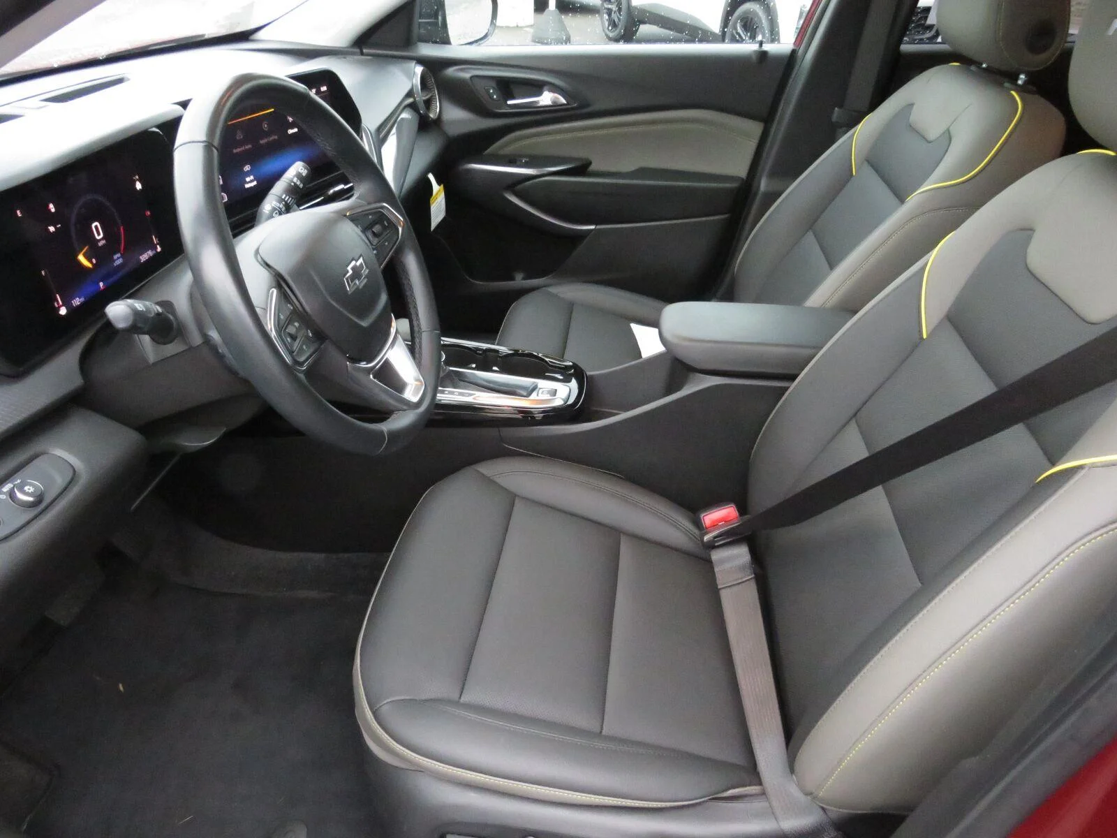 Used 2024 Crimson Metallic Chevrolet ACTIV image 21