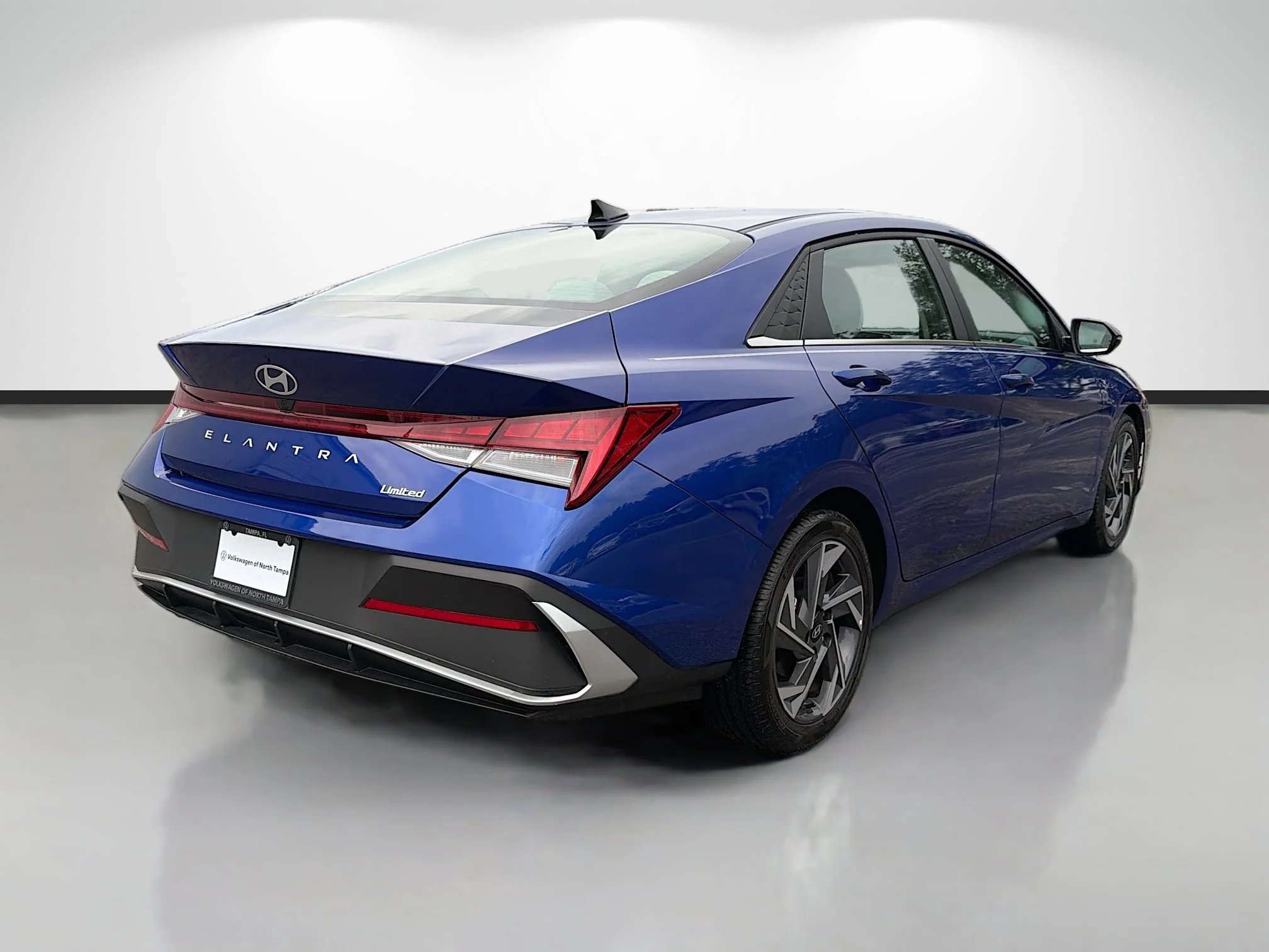 Used 2025 Intense Blue Hyundai Limited image 3