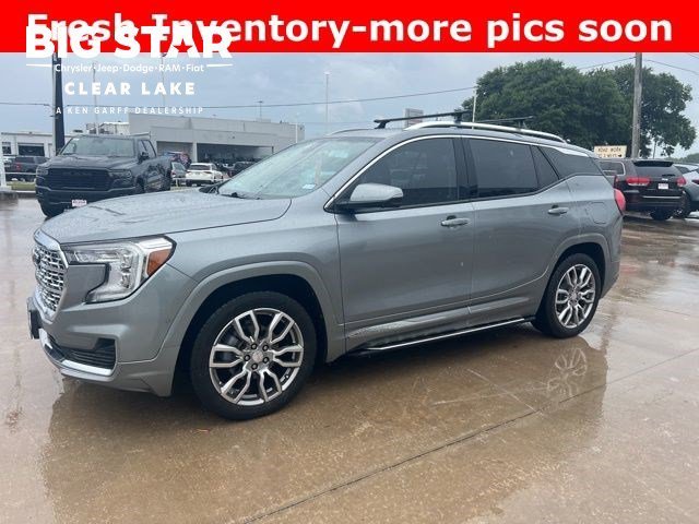 2023 GMC Terrain Denali AWD's photo