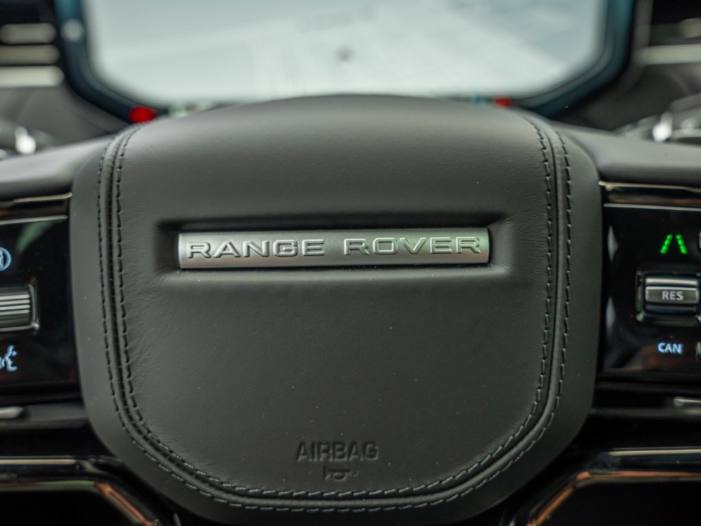 New 2026 Fuji White Land Rover Dynamic SE image 20