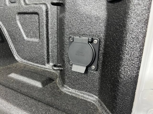 New 2026 Summit White GMC SLT image 39