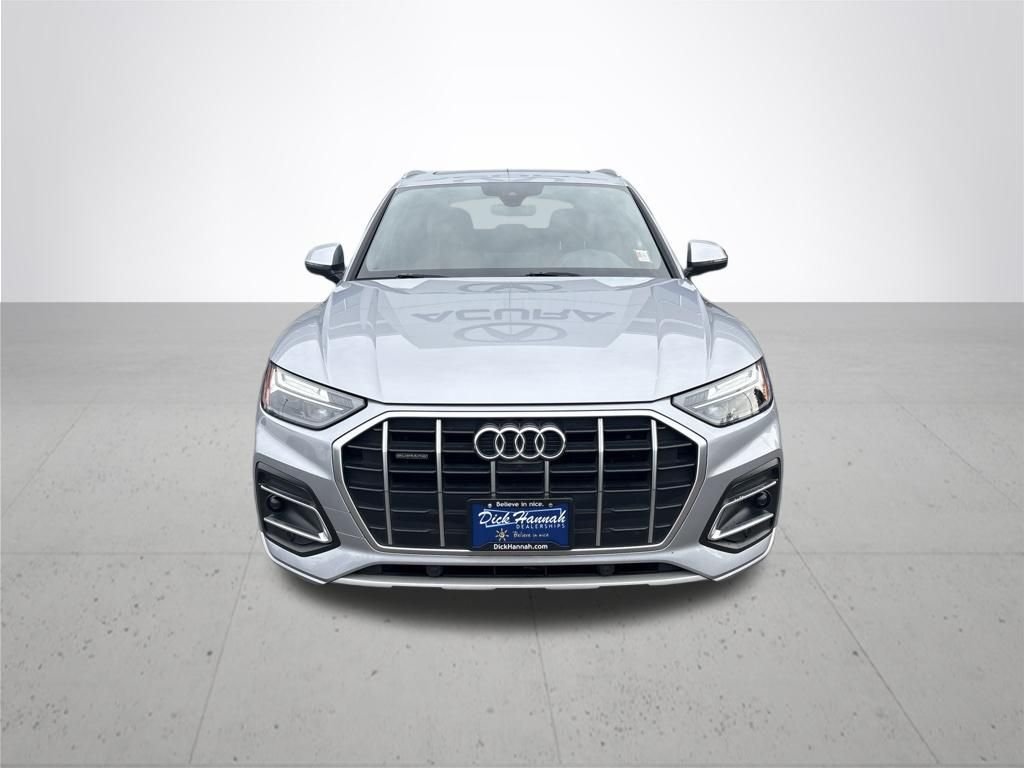 Used 2022 Florett Silver Metallic Audi 40 Premium Plus image 2