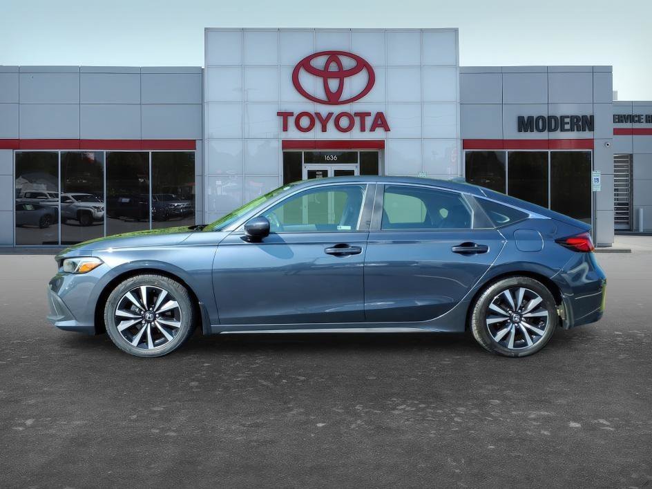 Used 2024 Gray Metallic Honda EX-L image 2