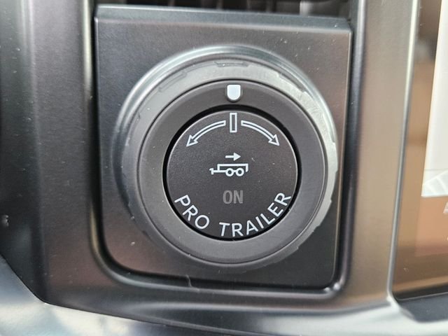 New 2026 Star White Metallic Tri-Coat Ford Lariat image 24