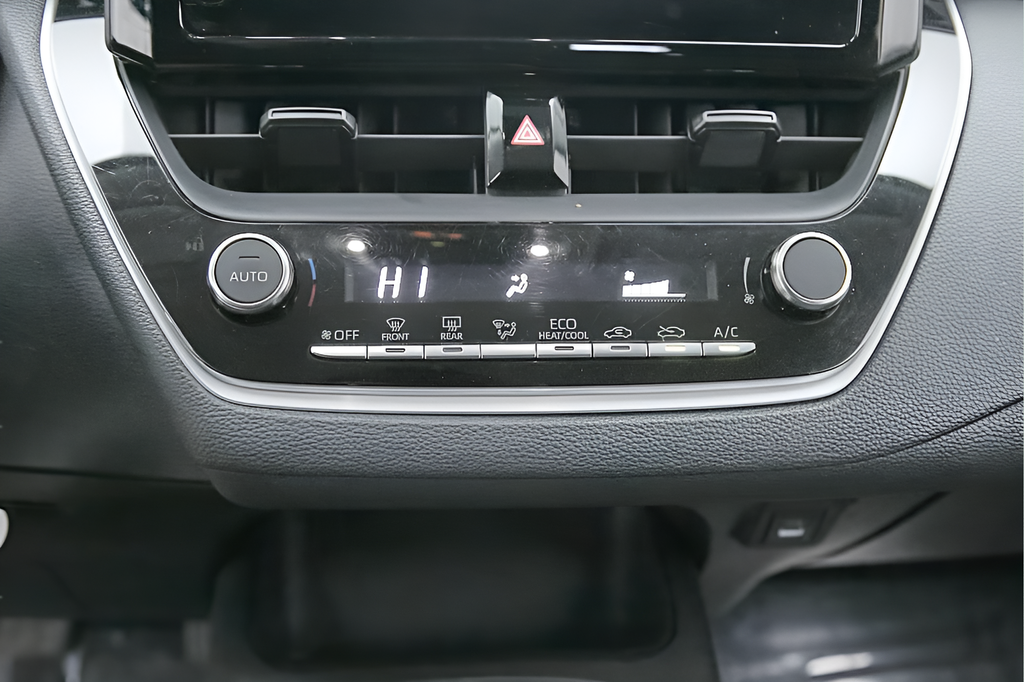 Used 2024 Ice Toyota LE image 26