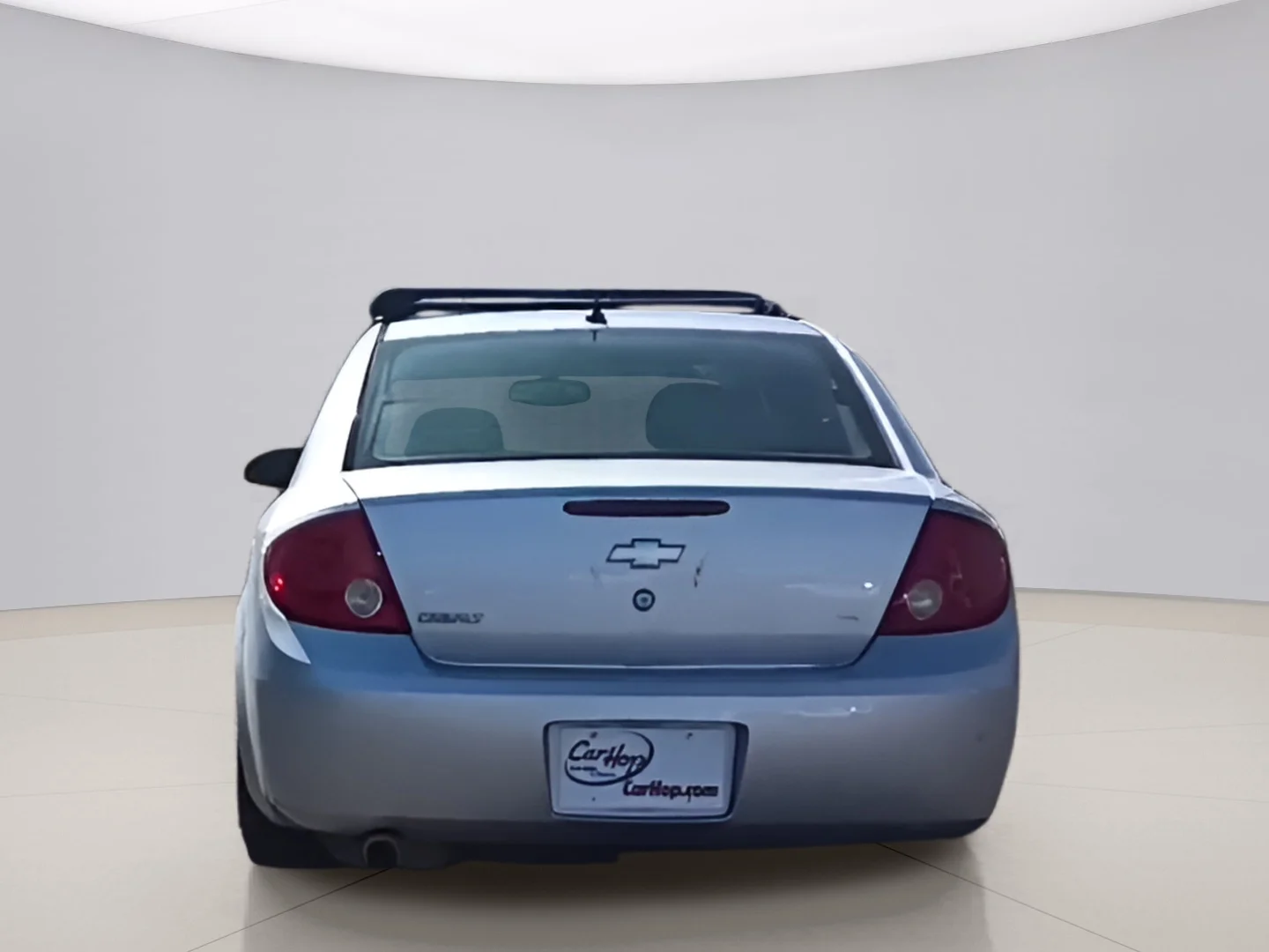 Used 2010 Gray Chevrolet  image 3