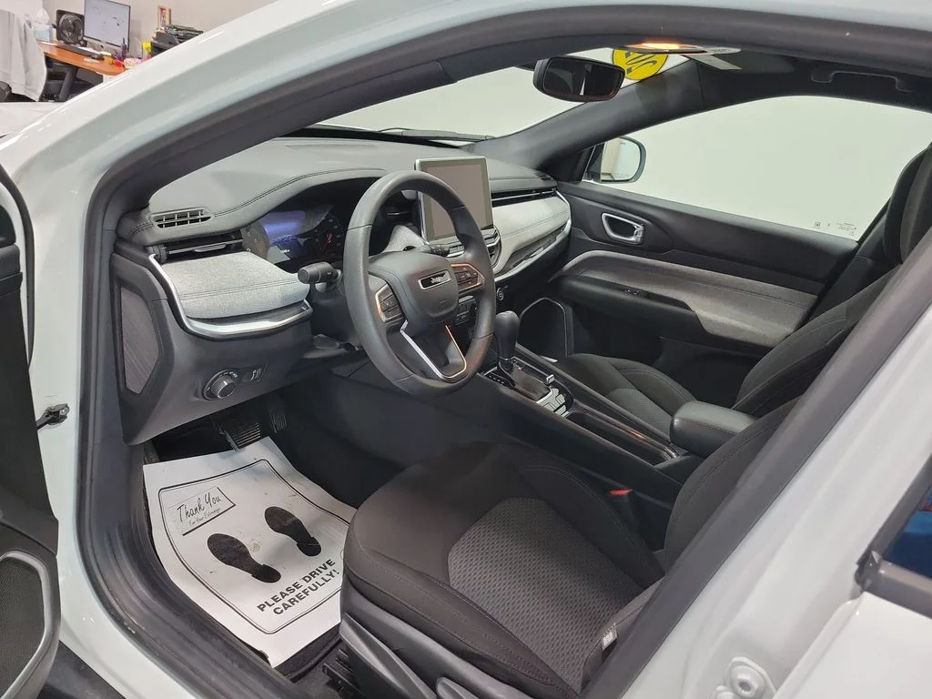 Used 2023 White Jeep Sport image 28