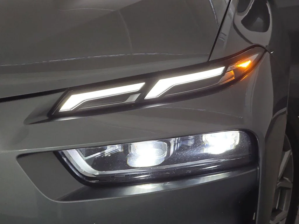 Used 2024 Skyscraper Gray Metallic BMW xDrive40i image 31