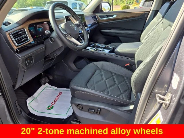 Used 2025 Gray Volkswagen 2.0T SE w/Technology image 11