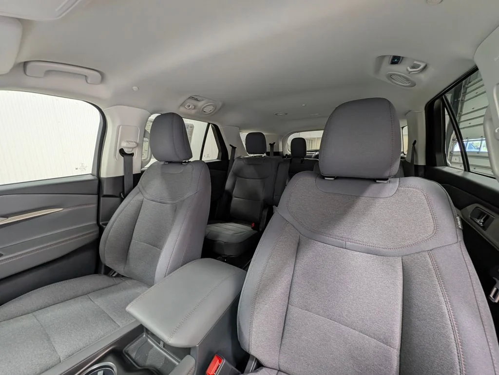 New 2026 Space White Metallic Ford Active image 12