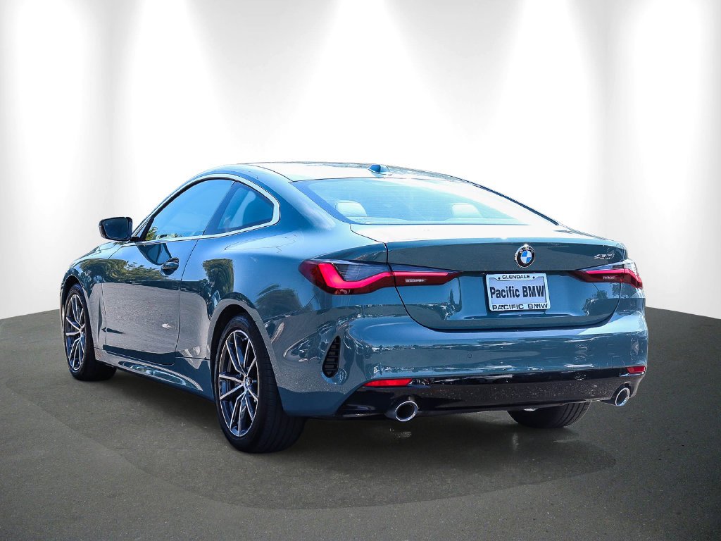 2026 BMW 4 Series photo 4