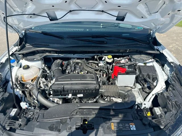 Used 2025 White Ford Active image 26