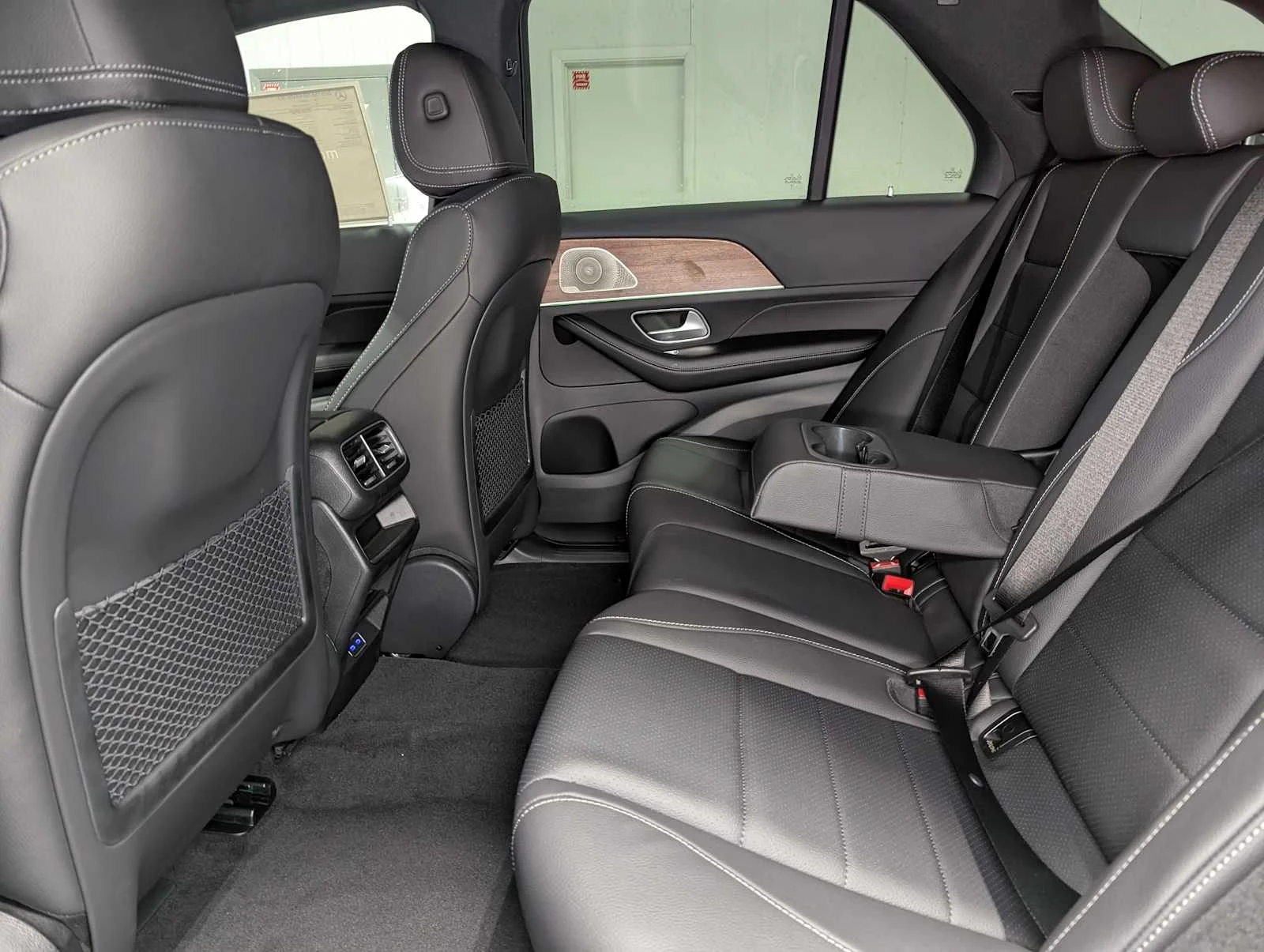 Used 2026 Obsidian Black Metallic Mercedes-Benz GLE 350 image 18