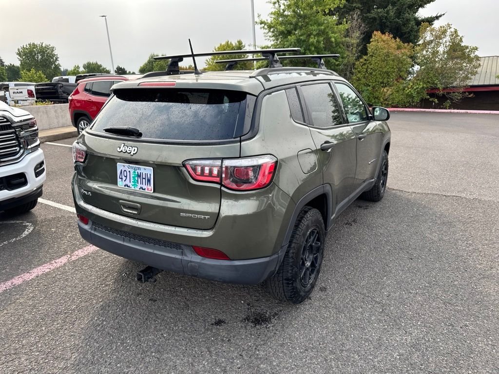 Used 2018 Olive Green Pearlcoat Jeep Sport image 6