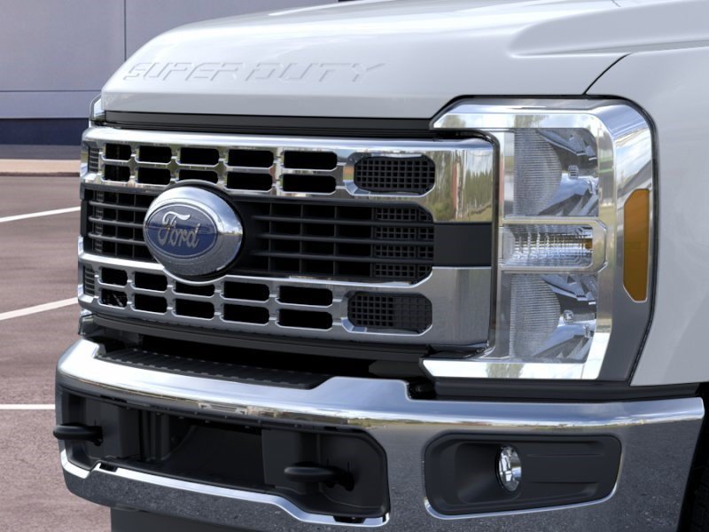 New 2026 Oxford White Ford XL image 18