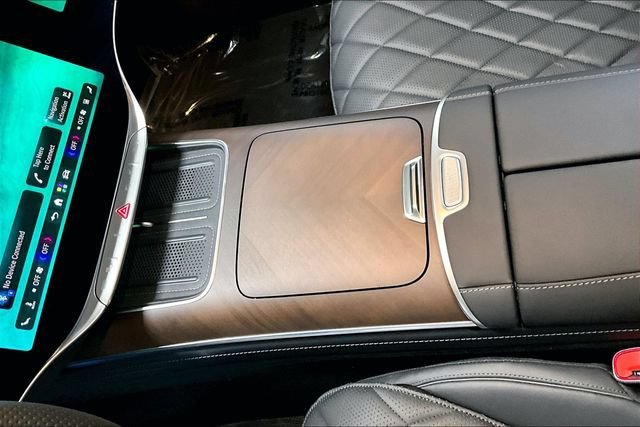 New 2027 Emerald Green Metallic Mercedes-Benz S 580 image 41