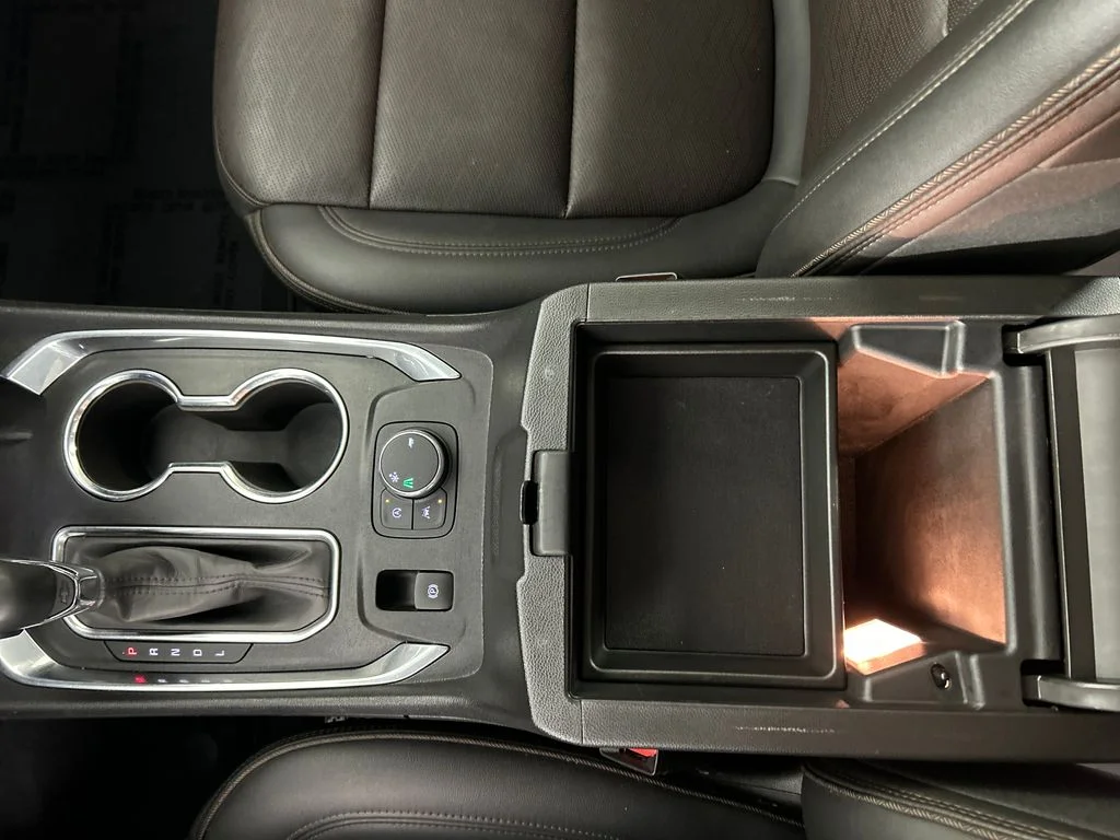 Used 2023 Black Chevrolet High Country image 15