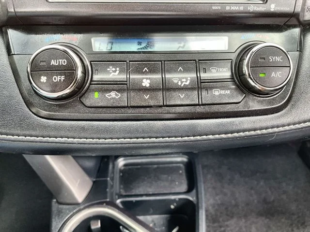 Used 2017 Red Toyota XLE image 18