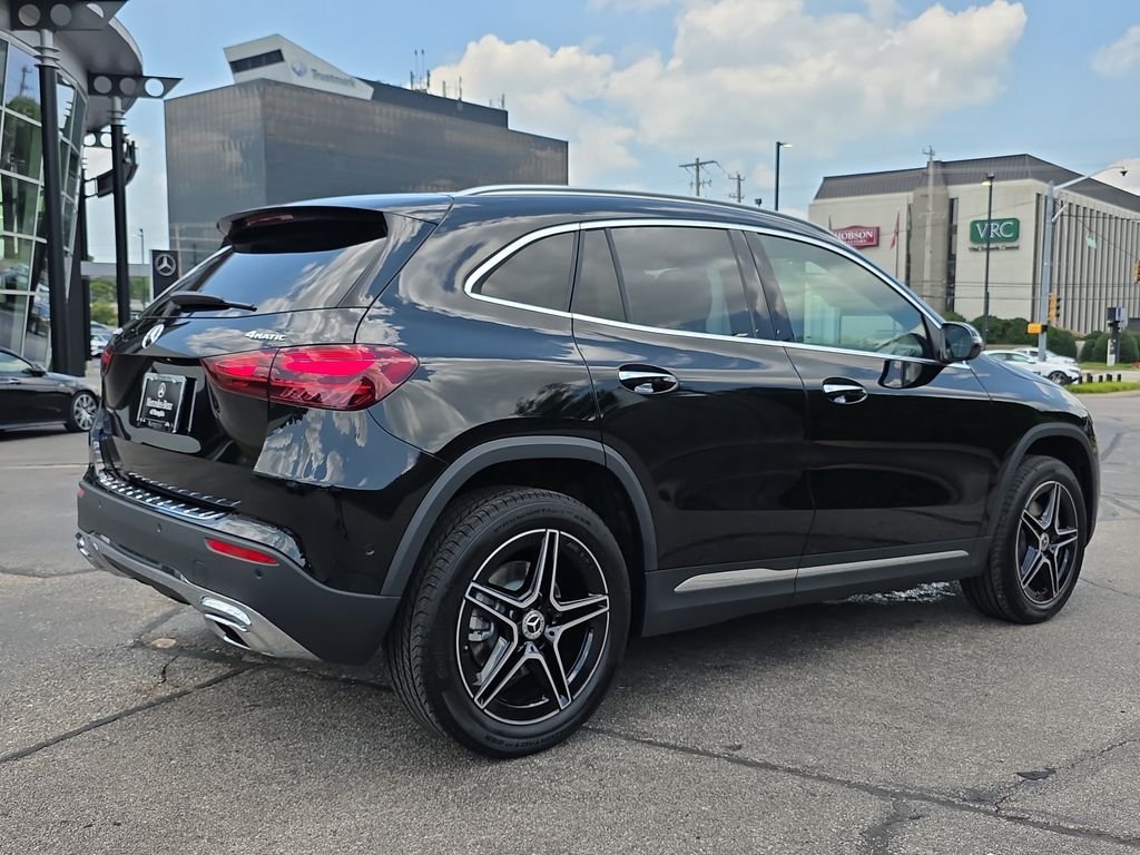 New 2026 Black Mercedes-Benz GLA 250 image 5