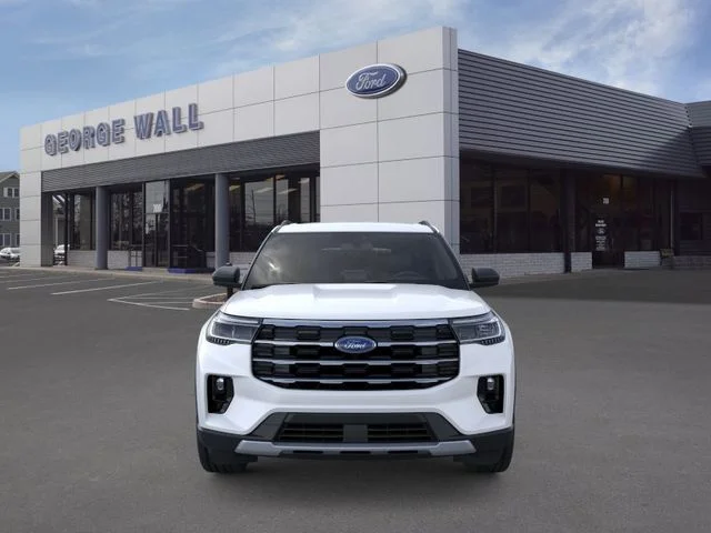 New 2026 Star White Metallic Tri-Coat Ford Active image 6
