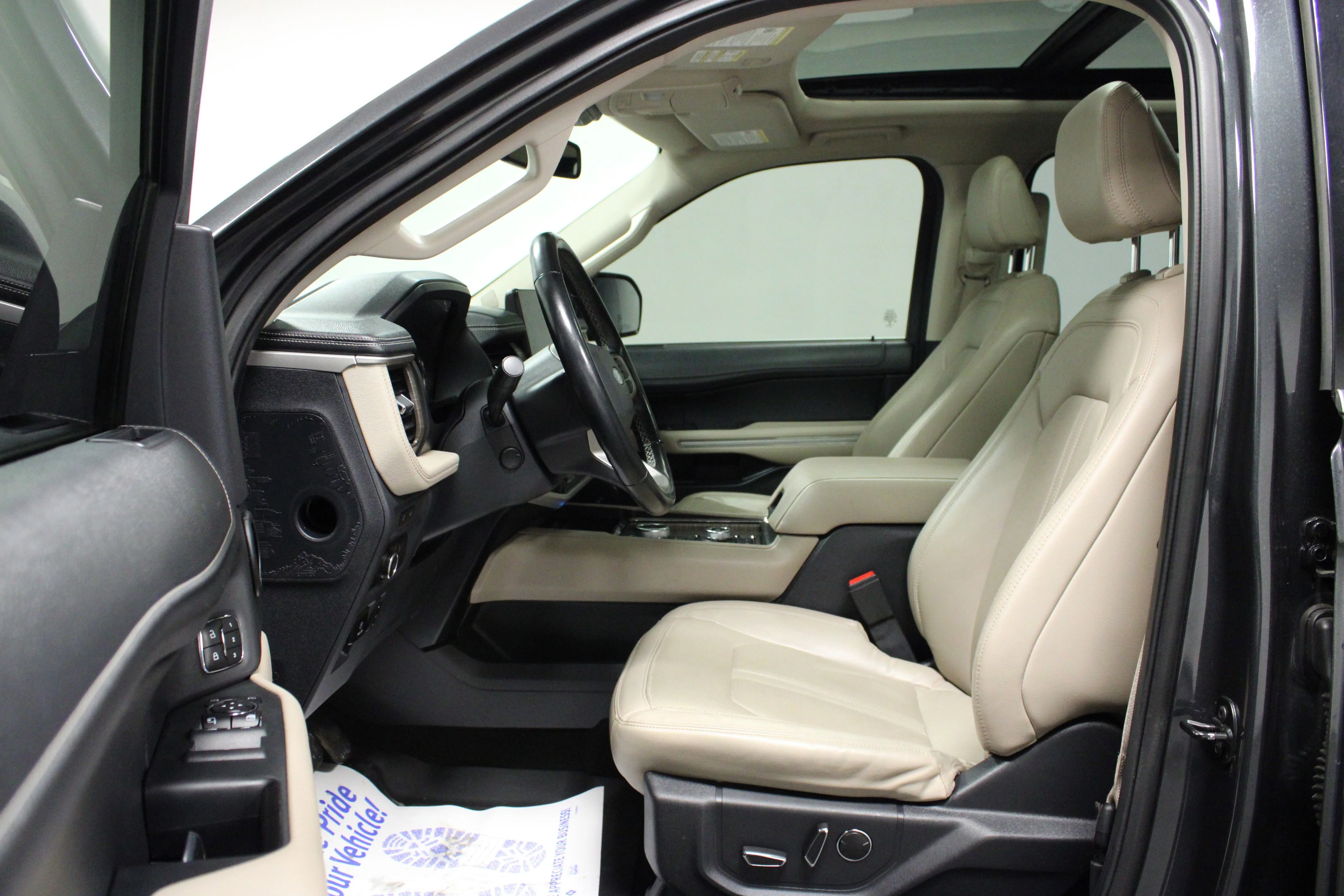 Used 2022 Dark Matter Metallic Ford Limited image 12
