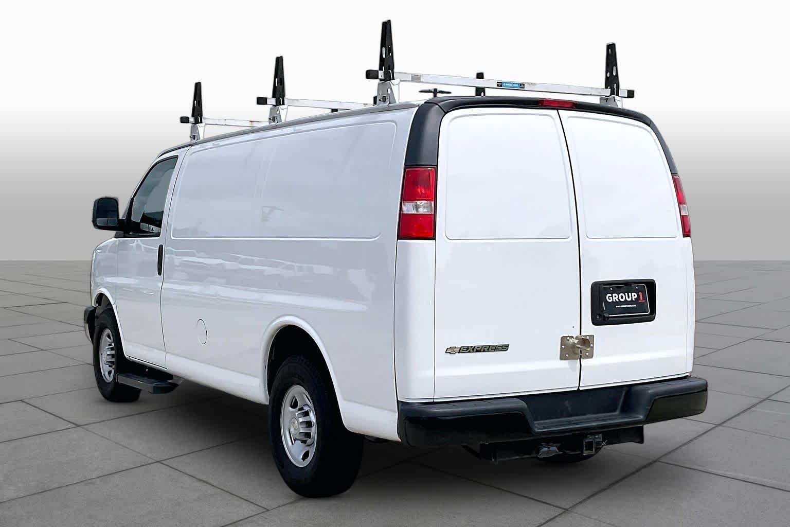 Used 2021 Summit White Chevrolet  image 10