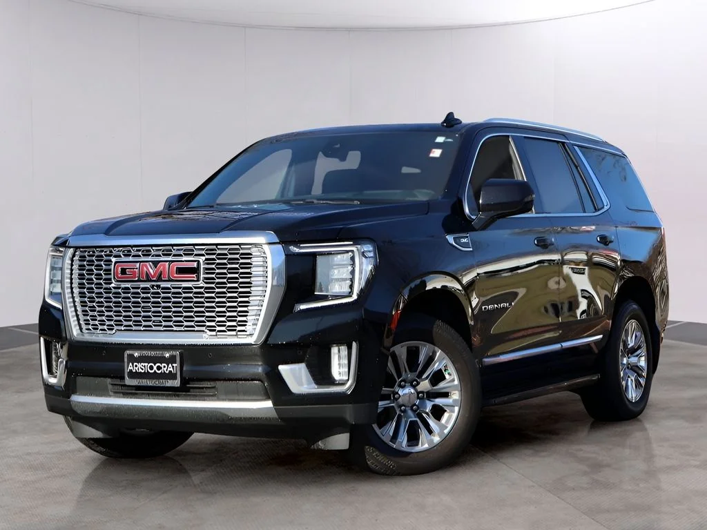 Used 2021  GMC Denali image 1