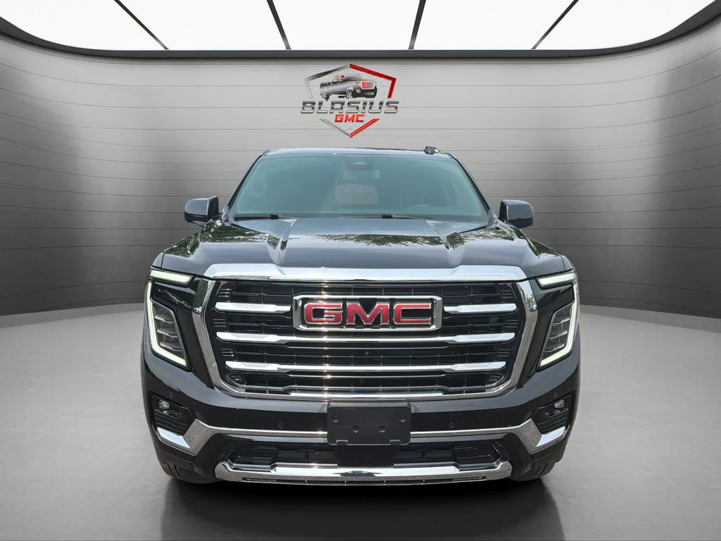 Used 2025 Black GMC Elevation image 8