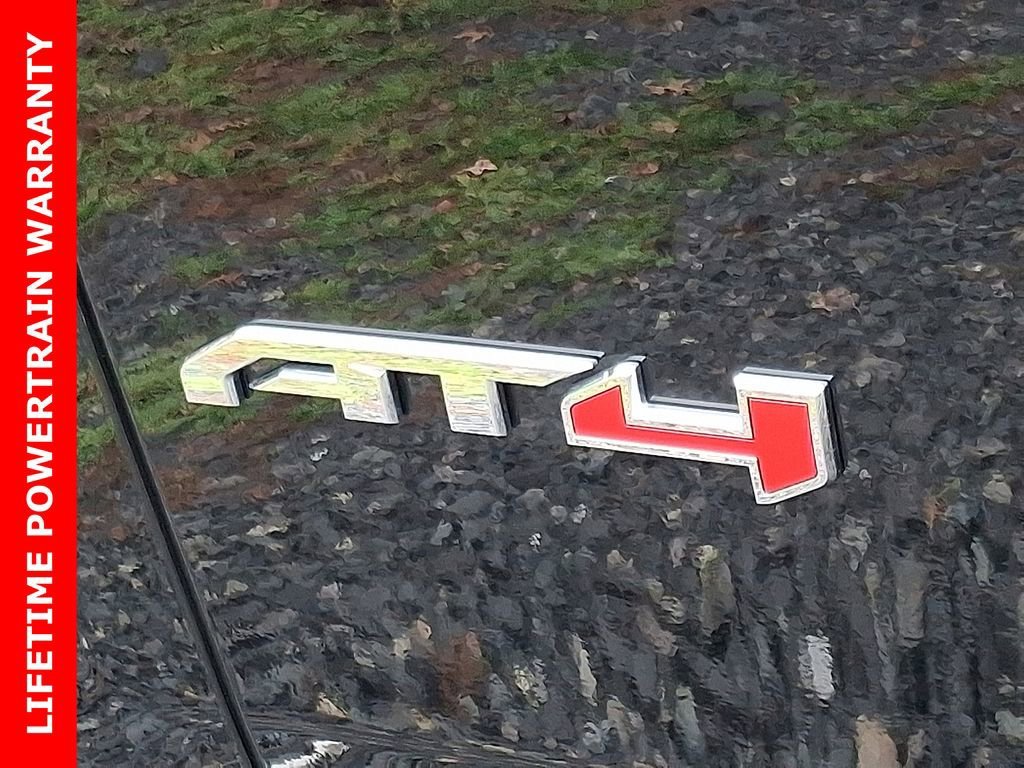 New 2026 Onyx Black GMC AT4 Ultimate image 12